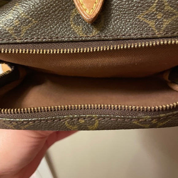 Vintage Louis Vuitton Montsouris MM backpack - Picture 11 of 14